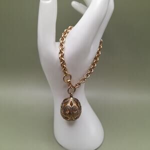 Vintage Gold-tone Chain Bracelet Sister Clasp Spherical Filigree Charm, 7 Inch